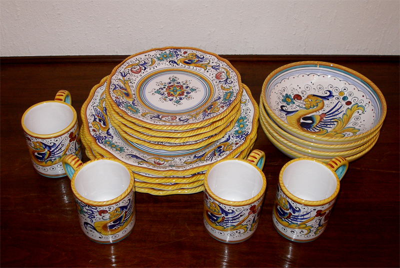 HAND PAINTED RAFFAELLESCO DERUTA DINNERWARE SET 16 PCS